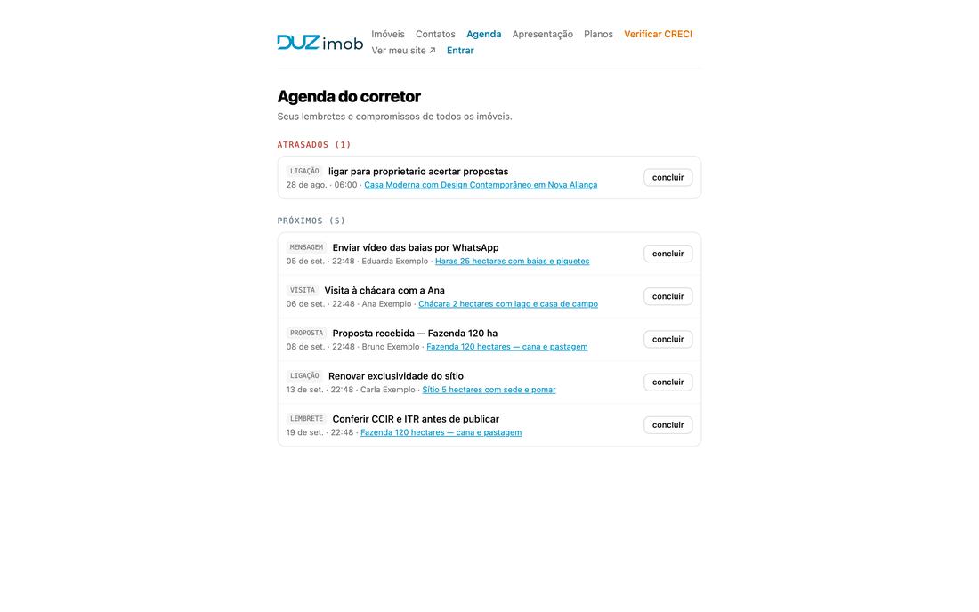 Agenda do corretor com um item atrasado em vermelho e cinco próximos compromissos, cada um ligado a um contato e a um imóvel